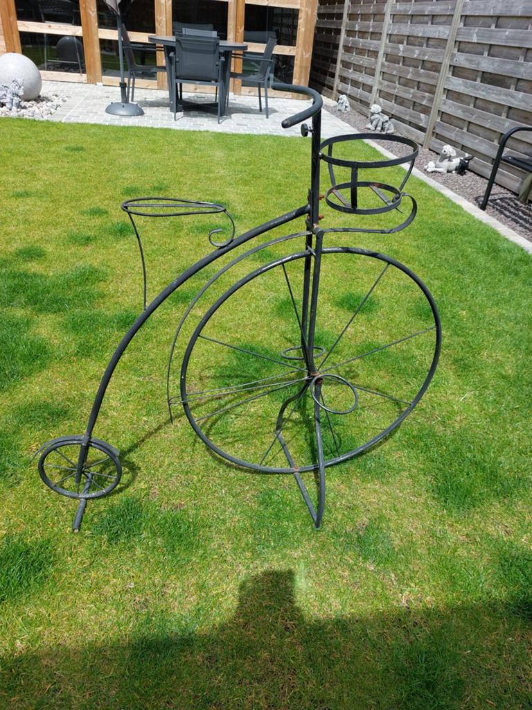 Decoratieve fiets met plantenrekjes, Tuin en Terras, Ophalen, Zo goed als nieuw