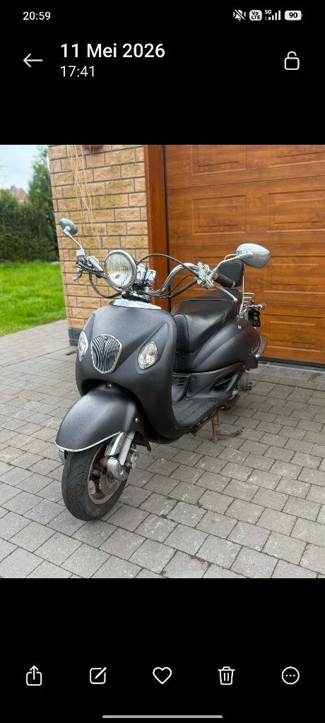 Agm retro scooter moet zo snel mogelijk weg wegens verhuis, Autres modèles, Classe B (45 km/h), Enlèvement, Utilisé