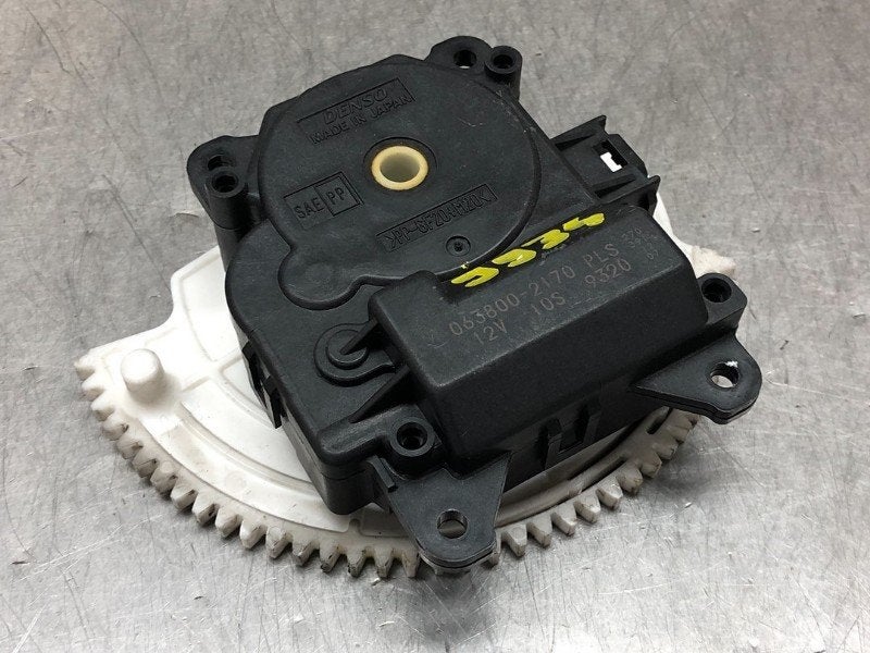 ACTIONNEUR MOTEUR VOLET CHAUFFAGE RAV4 (A4) (|0638002170|), Utilisé, Toyota