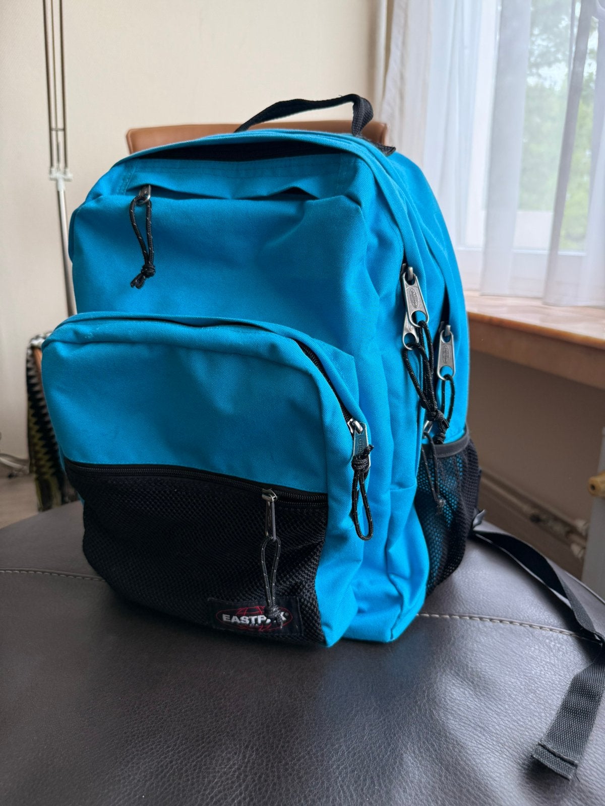 Lichtblauwe eastpak rugzak (groot), Ophalen of Verzenden, Zo goed als nieuw