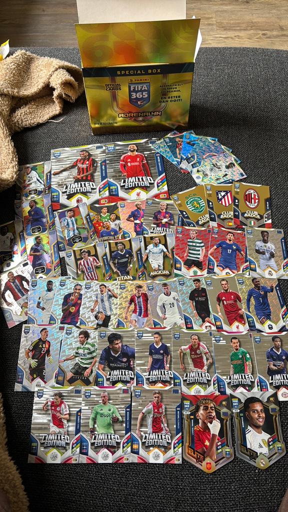 Panini FIFA 365 Adrenalyn XL trading cards - Limited Edition, Ophalen of Verzenden, Nieuw, Foil