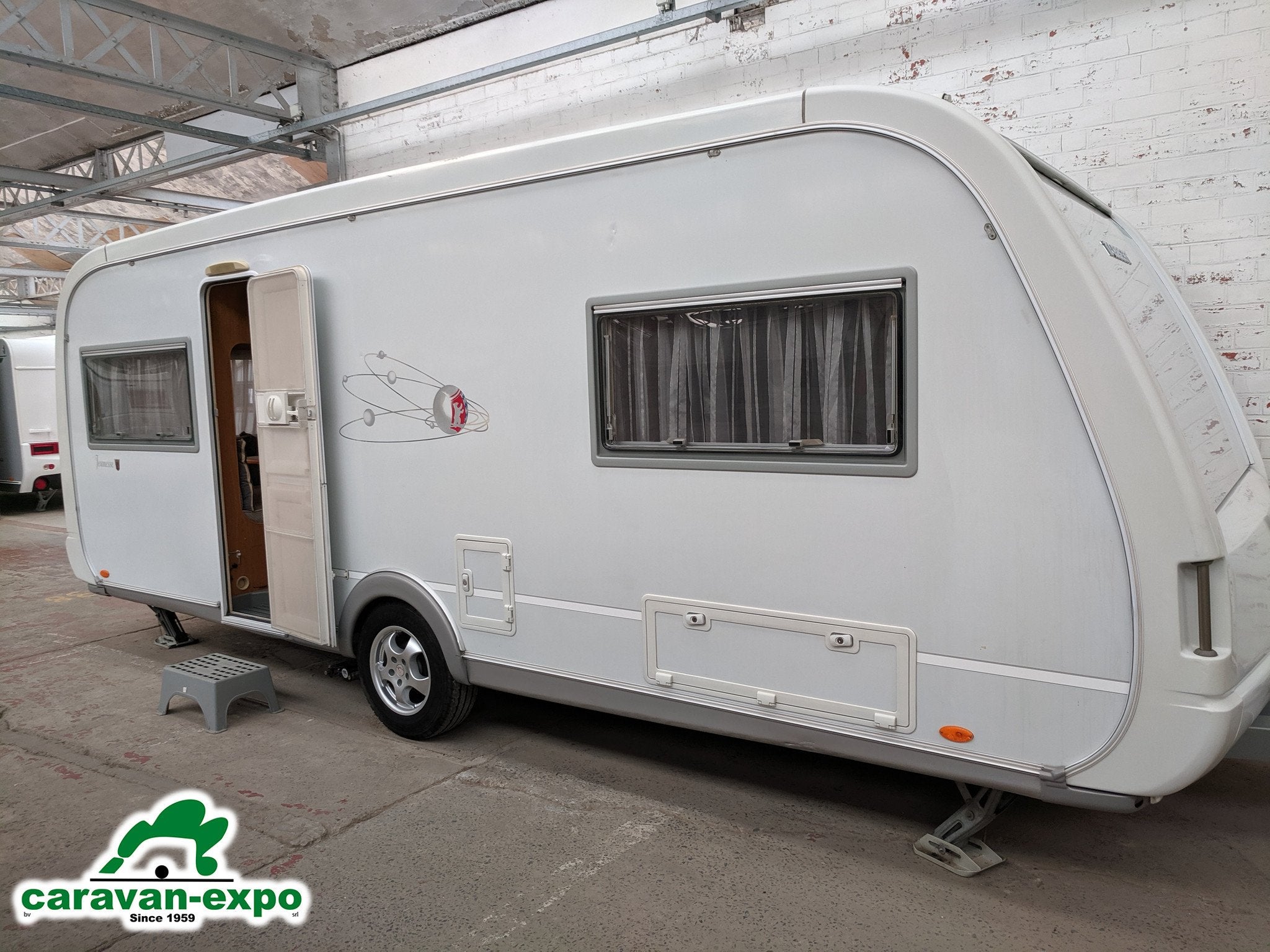 TABBERT Jeunesse 560DV, Caravanes & Camping, Jusqu'à 4, 6 à 7 mètres, Entreprise, Tabbert