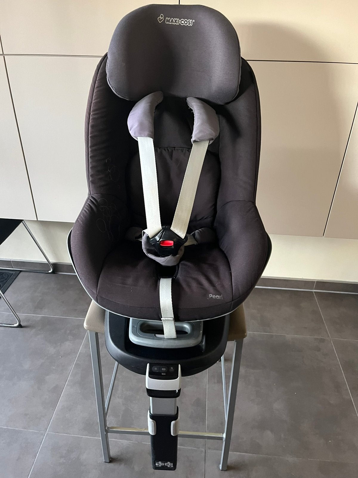 Pearl autostoel + familiyfix, Ophalen, Zo goed als nieuw, Maxi-Cosi