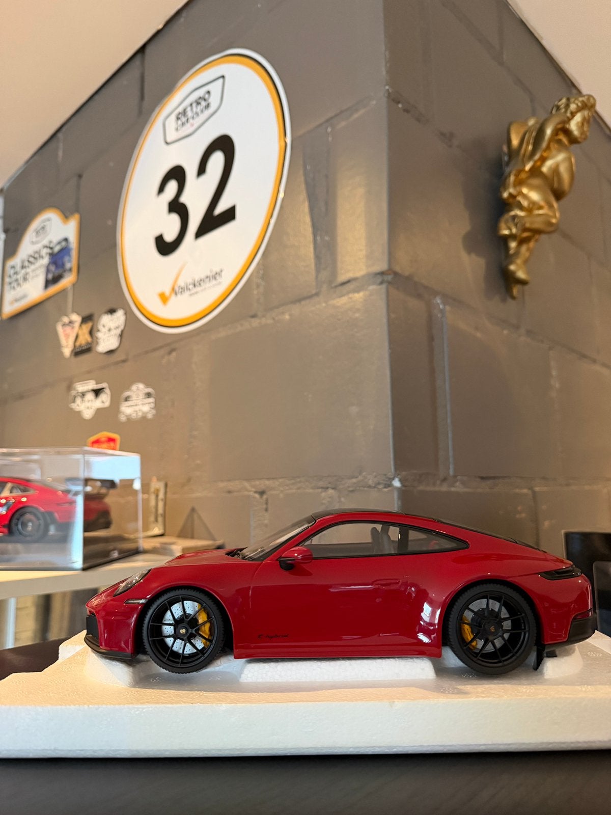 Porsche 992 GTS dealer model, Ophalen of Verzenden, Zo goed als nieuw, MiniChamps