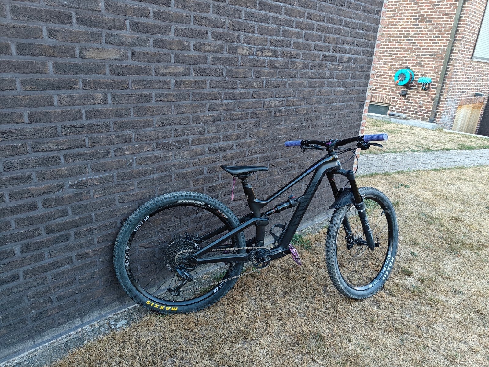 Canyon Spectral CF7 (2021), Ophalen