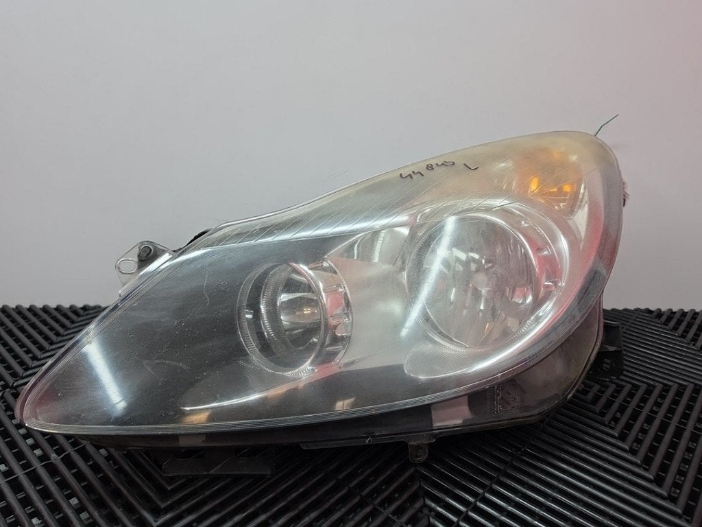 PHARE / OPTIQUE AVANT GAUCHE Corsa D (|13217453|89313330|), Valeo, Opel, Utilisé, 100, rue de Courcelles
75017  Paris, FR