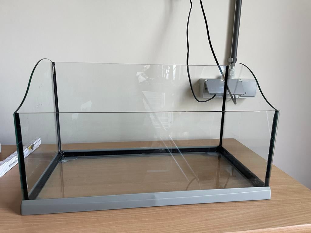 Aquarium pour tortue, Dieren en Toebehoren, Ophalen, Gebruikt