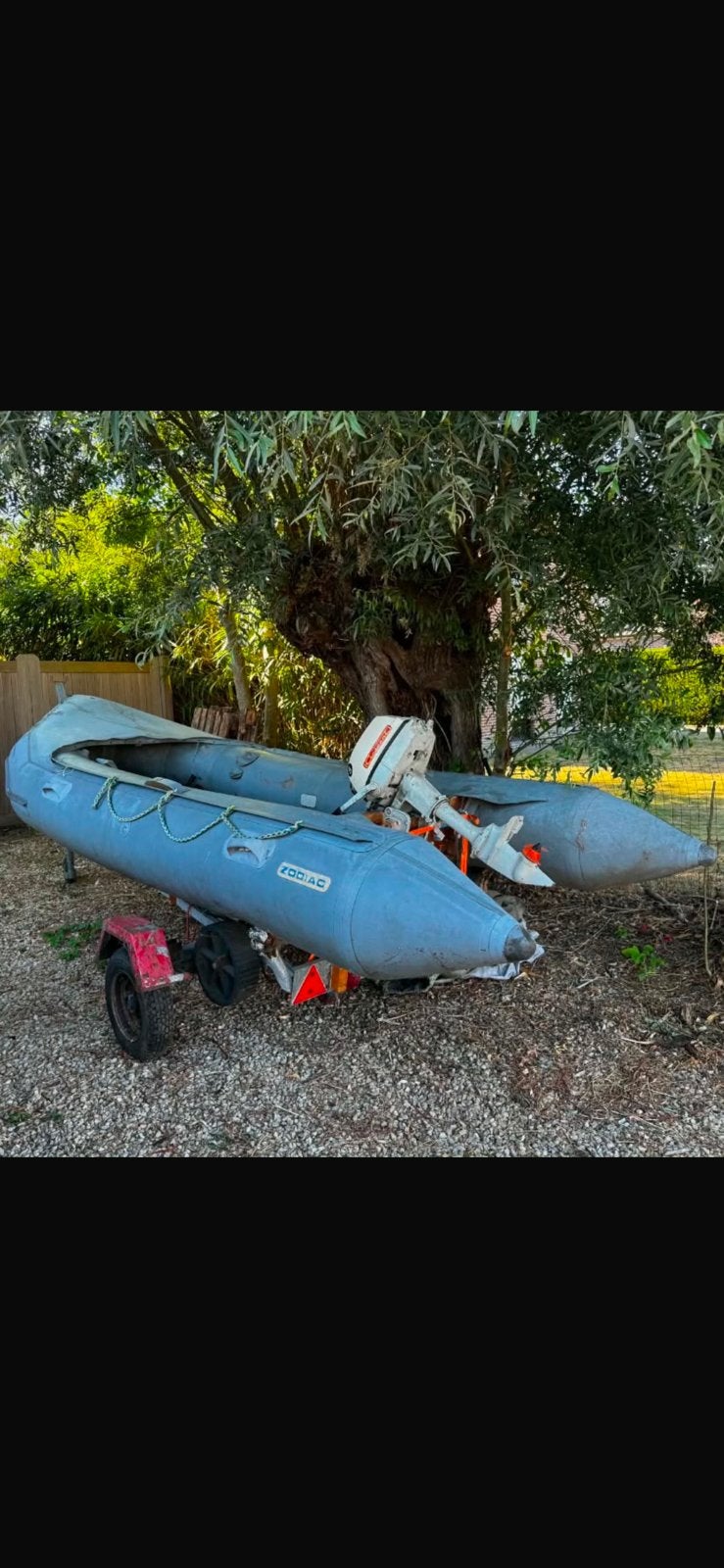 Le Zodiac a rénover, Sports nautiques & Bateaux, Bateaux à moteur & Yachts à moteur, Enlèvement, Utilisé, Zodiac, Moteur hors-bord