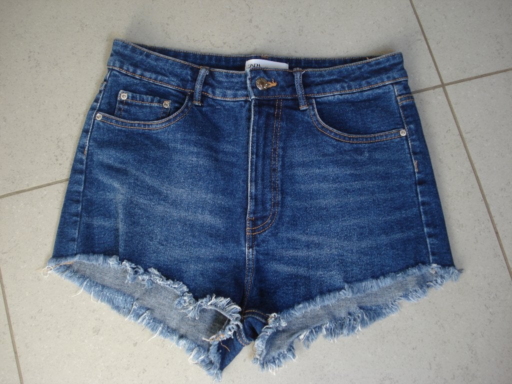 Zara jeansshort, dames/meisjes. mt 40, Zara, Ophalen of Verzenden, Zo goed als nieuw, Blauw