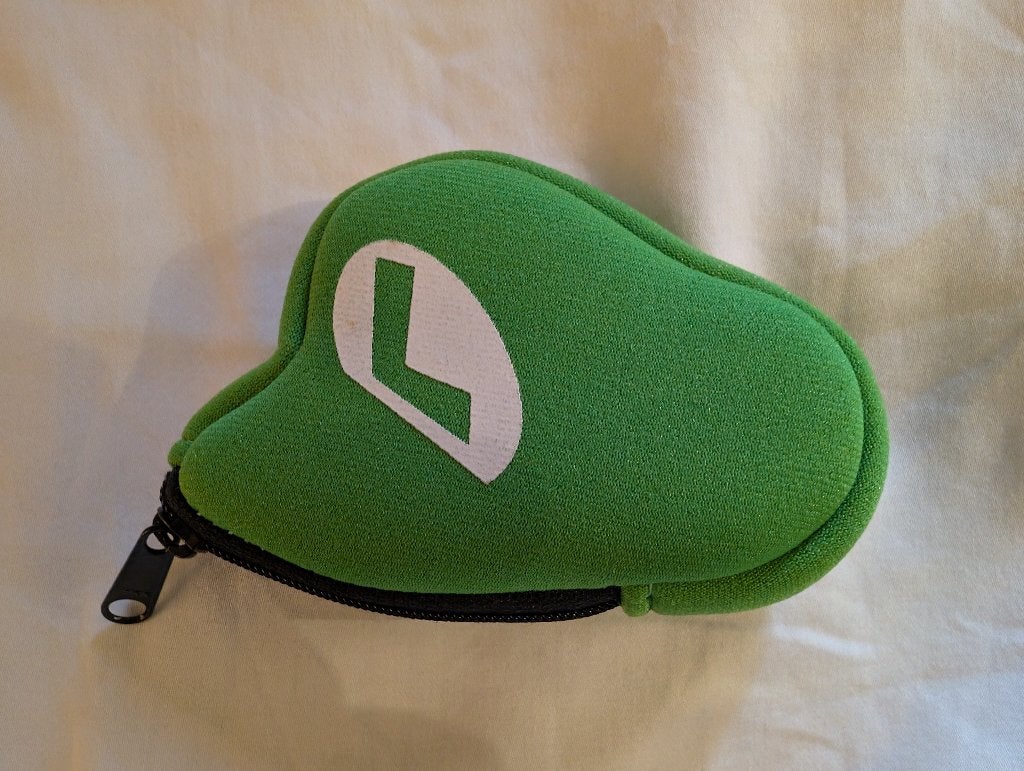 Club Nintendo Luigi Cap Pouch, Collections, Enlèvement, Comme neuf