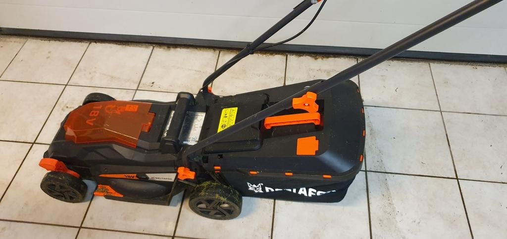 Tondeuse électrique, Tondeuses à gazon sur batterie, Moins de 30 cm, Tondeuse rotative, Deltafox