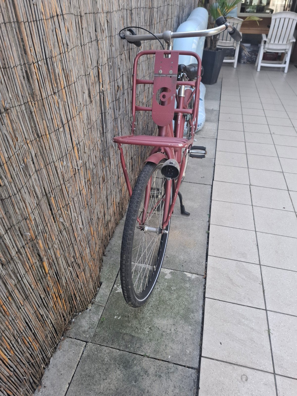 Damesfiets met achteruitraprem, Enlèvement