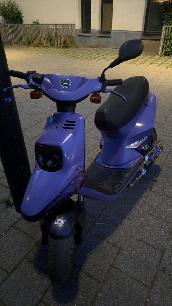 Mbk booster classe A, Fietsen en Brommers, Ophalen, Zo goed als nieuw