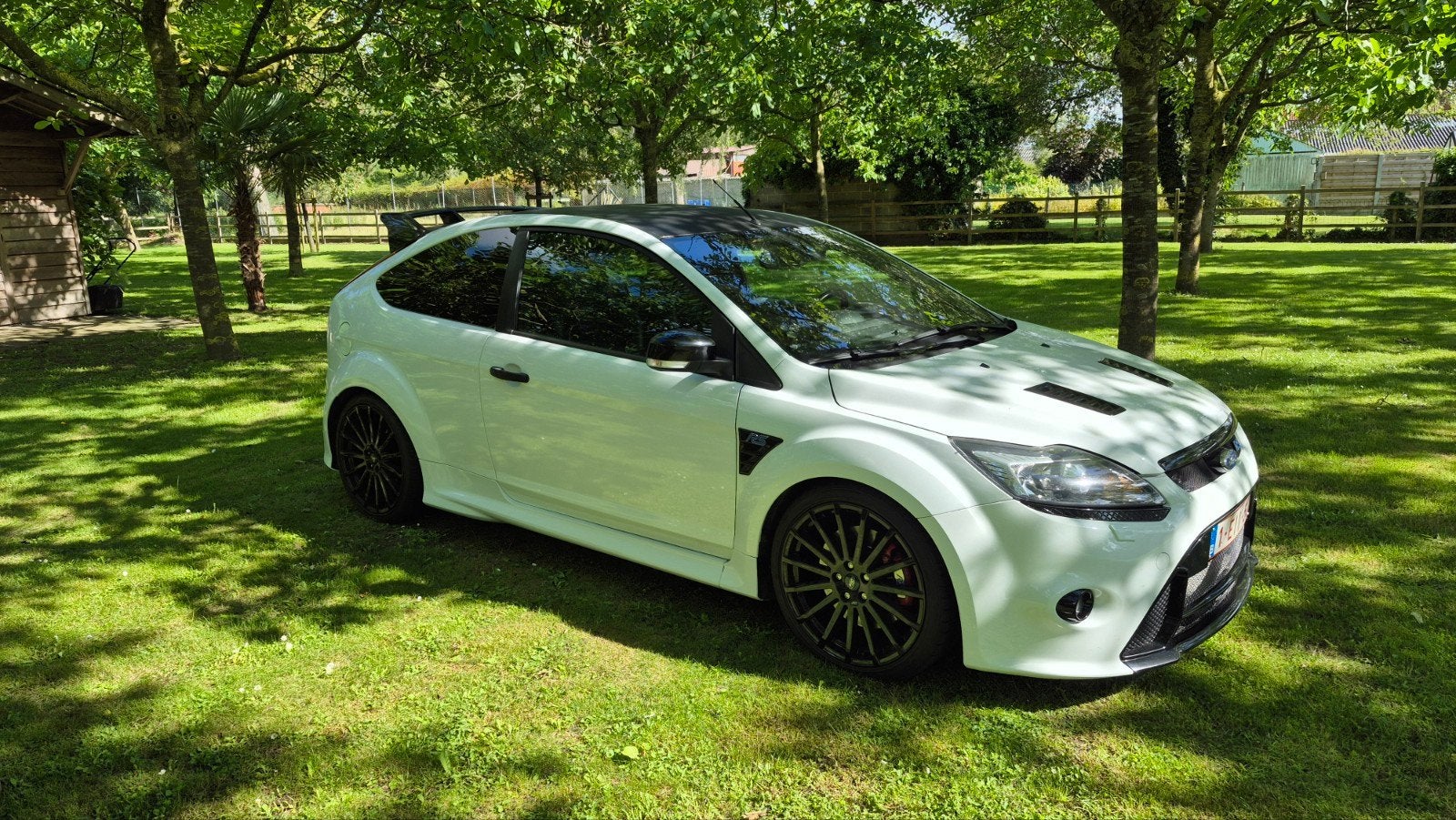 Ford Focus RS 2.5 Turbo, Wit, Handgeschakeld, Particulier, 2 zetels