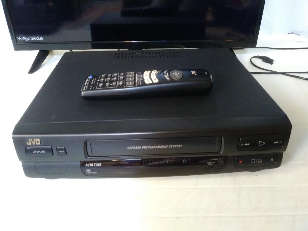 Enregistreur vidéo JVC HR-A230 avec télécommande, Enlèvement ou Envoi, Utilisé, Lecteur ou enregistreur VHS