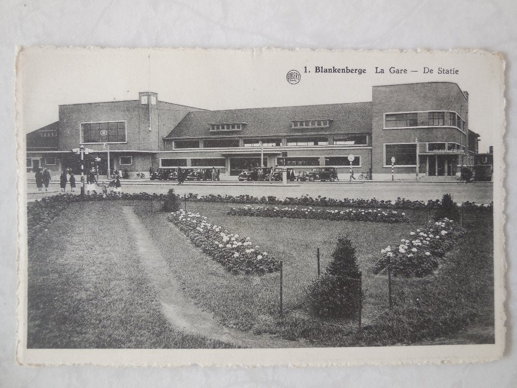 postkaart Blankenberge La Gare  Statie, Ophalen of Verzenden, 1940 tot 1960, Gelopen, West-Vlaanderen