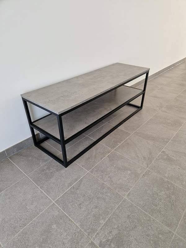 Nieuwe TV-Tafel - beton kleur/zwart, Huis en Inrichting, 100 tot 150 cm, Nieuw, Minder dan 50 cm, Modern