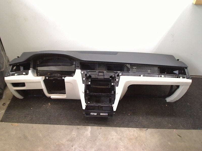 DASHBOARD Passat (3G2) (3G1857003L|3G1857003AE|3G1857003AL), Gebruikt, Volkswagen, Volkswagen AG, Kundenbetreuung@volkswagen.de