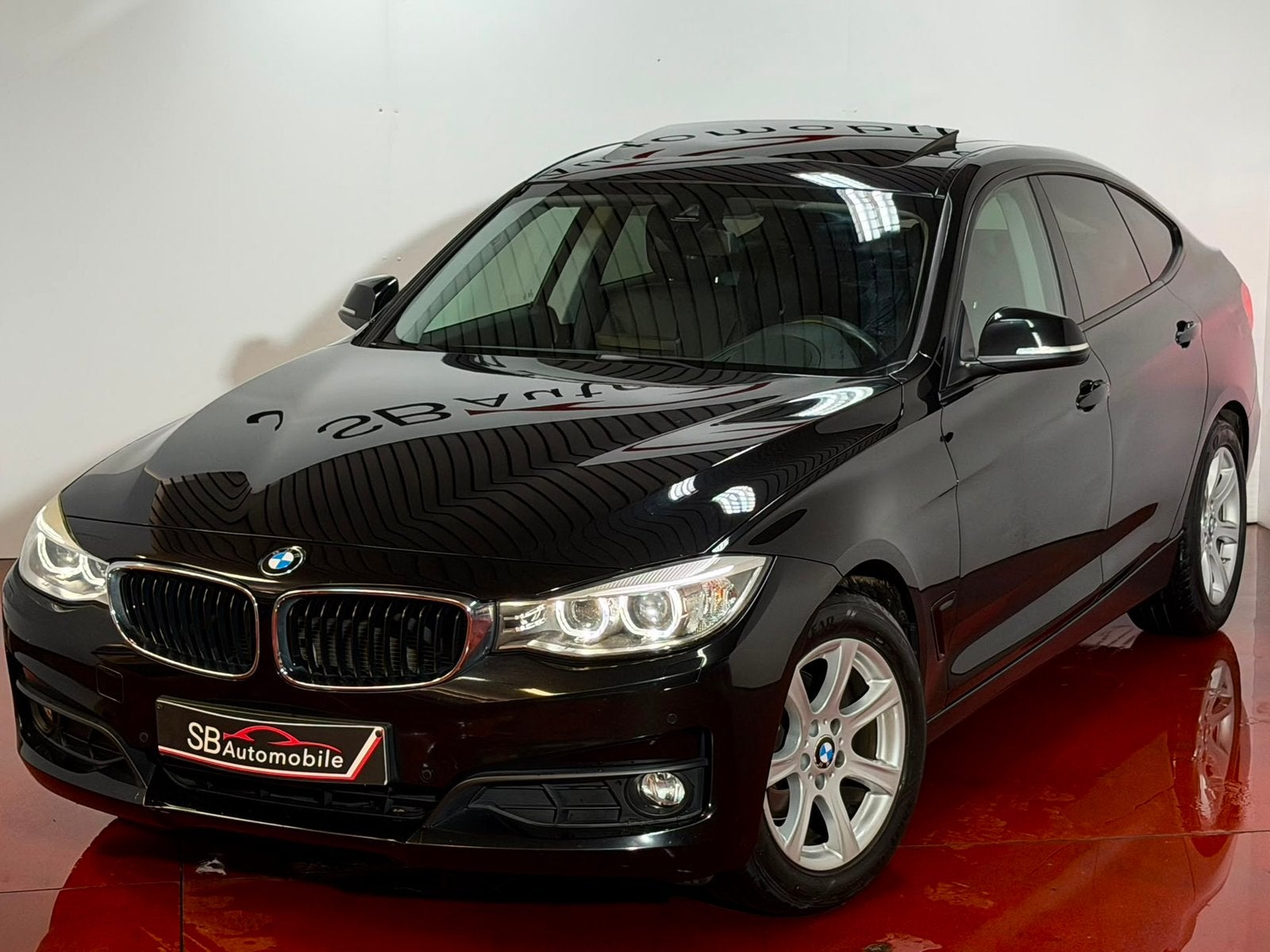BMW 320d GT Xdrive // EURO6b // TOIT-PANO /BI-XENON/GARANTIE, Auto's, Automaat, Euro 5, 1995 cc, 4 cilinders