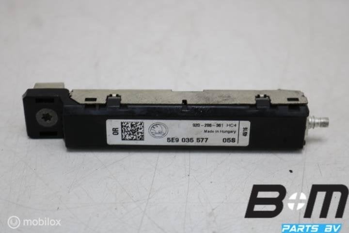 Antenneversterker Skoda Octavia 3 Combi 5E9035577, Utilisé