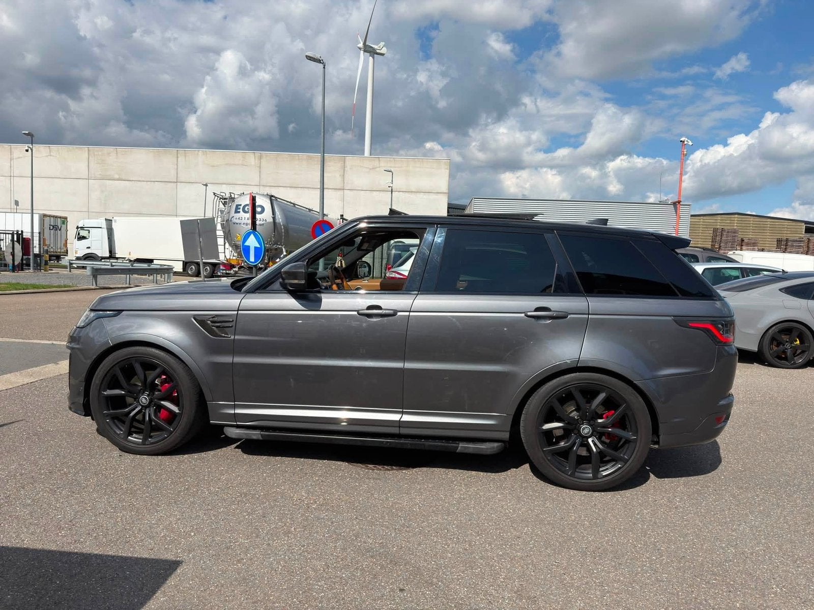 LAND ROVER RANGE ROVER SPORT SVR 5.0 V8 SURALIMENTÉ 700 CV, Cuir, Achat, Entreprise, Entretenue par le concessionnaire