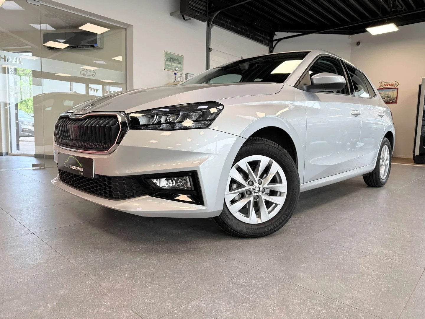 Skoda Fabia Fabia 1.0i * 13866 km ! * (bj 2023), Auto's, Gebruikt, Overige kleuren, 5 deurs, https://public.car-pass.be/vhr/5ac9b3dd-251f-4e2d-a1a6-b77e8771bce6
