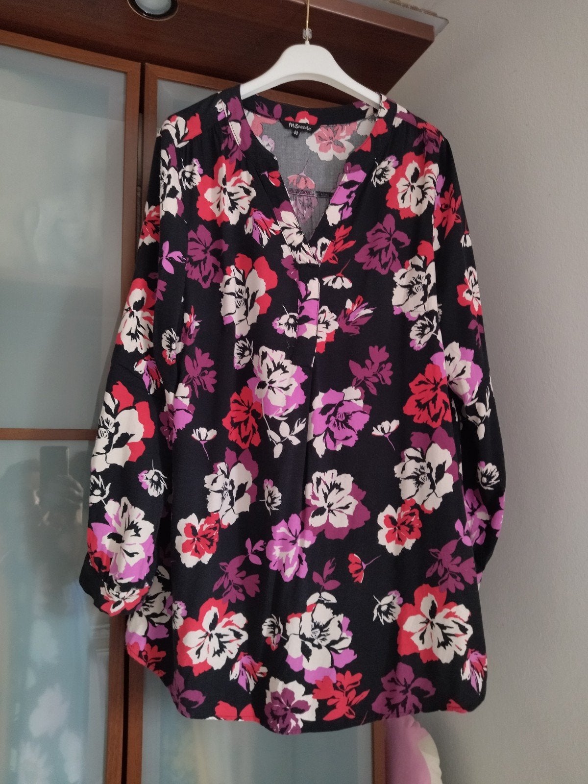 Tunique longue ou blouse fleurie M&S Mode, Vêtements | Femmes, Blouses & Tuniques, M&S Mode, Enlèvement ou Envoi, Taille 42/44 (L)