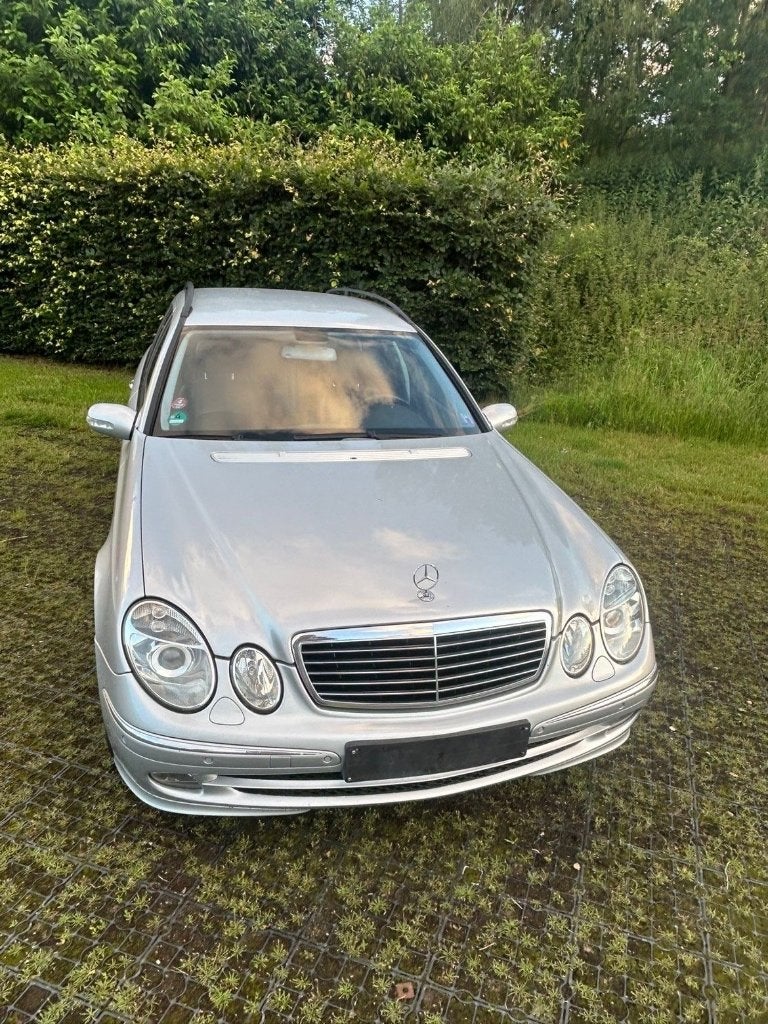 Mercedes  E280cdi v6, Auto's, Automaat, Zwart, Leder, 5 deurs