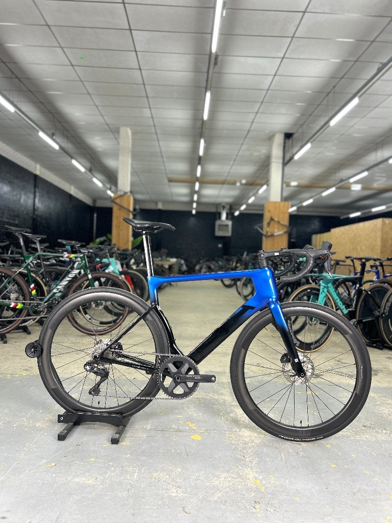3T Strada Di2 Disc Carbon Racefiets, Sports & Fitness, Cyclisme, Comme neuf, Enlèvement