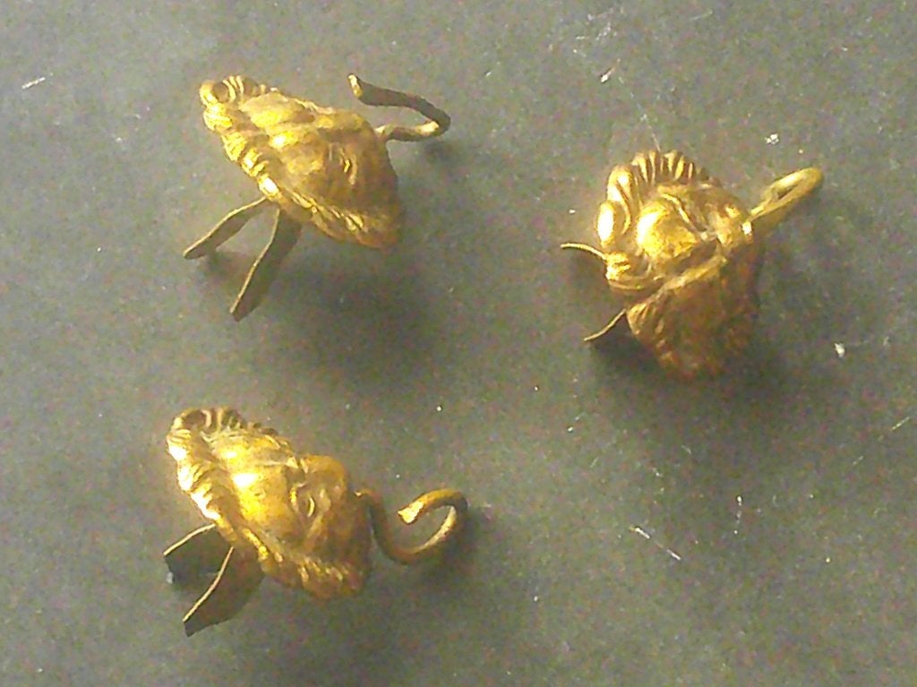 Lions pour shako 1863 de cavalerie belge ou Garde Civique, Collections, Envoi, Armée de terre, Emblème ou Badge
