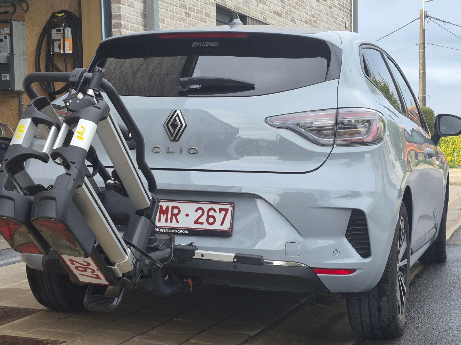 Renault Clio Techno TCe90 en parfait état juin 2024, Achat, Attache-remorque, Particulier, Gris