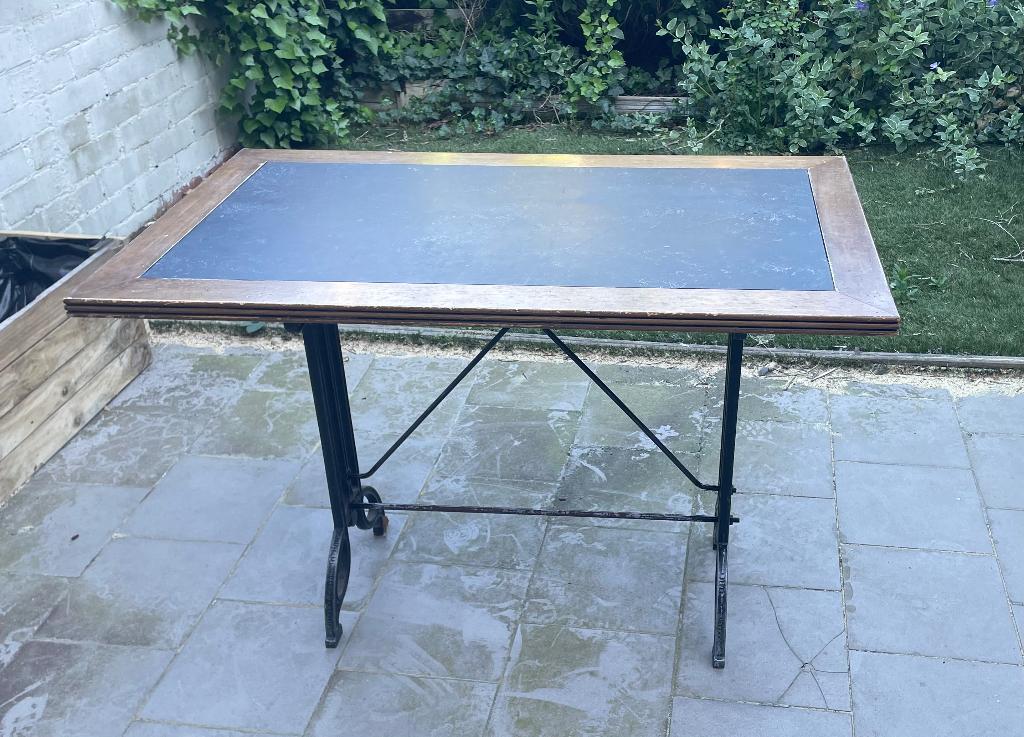 Bistro tafels 140x70 met gietijzeren onderstel, Ophalen
