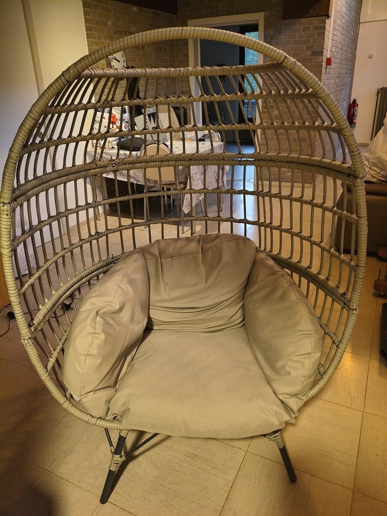 ei vormige stoel te koop, Huis en Inrichting, Stoelen, Ophalen, Gebruikt, Metaal, Eén