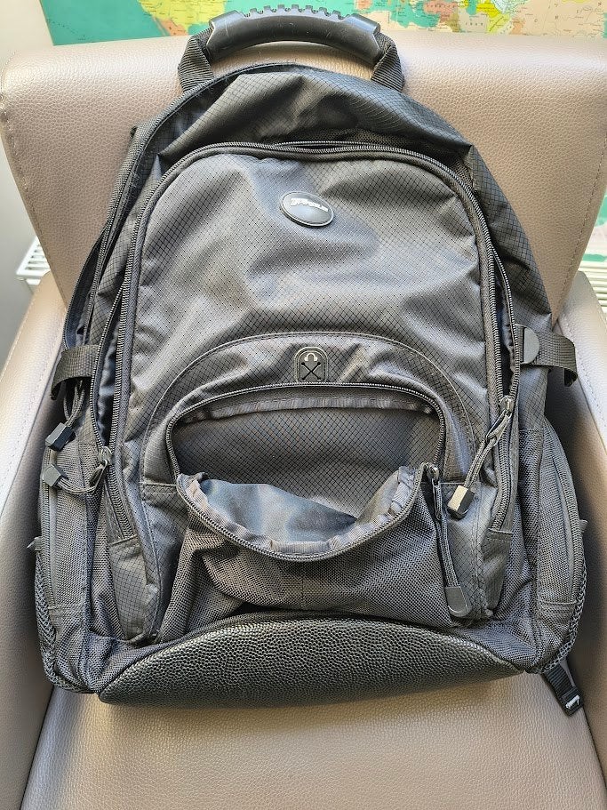 Rugzak laptop in prima staat 30L, Ophalen of Verzenden, Zo goed als nieuw, Targus, Zwart