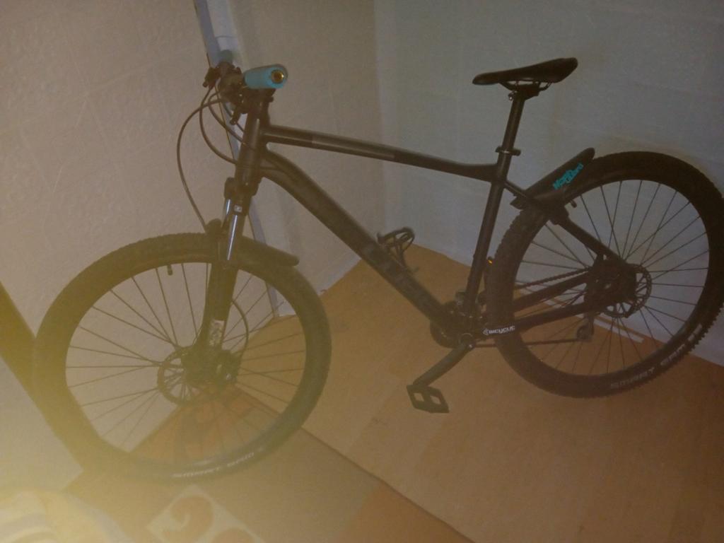 VTT Cube 22", Vélos & Vélomoteurs, Enlèvement