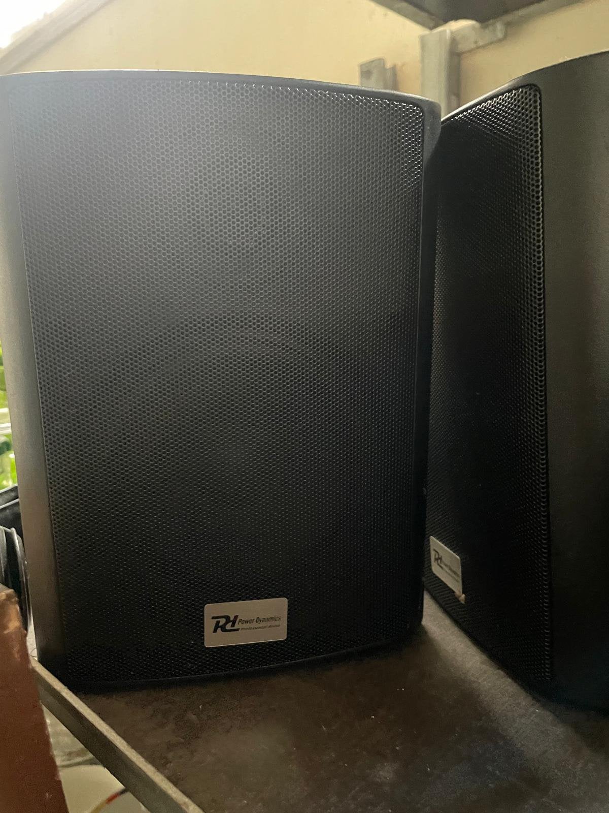 4x Power Dynamics BGO50 IP56 speakers + beugels, Ophalen, Gebruikt, Stereo speakers