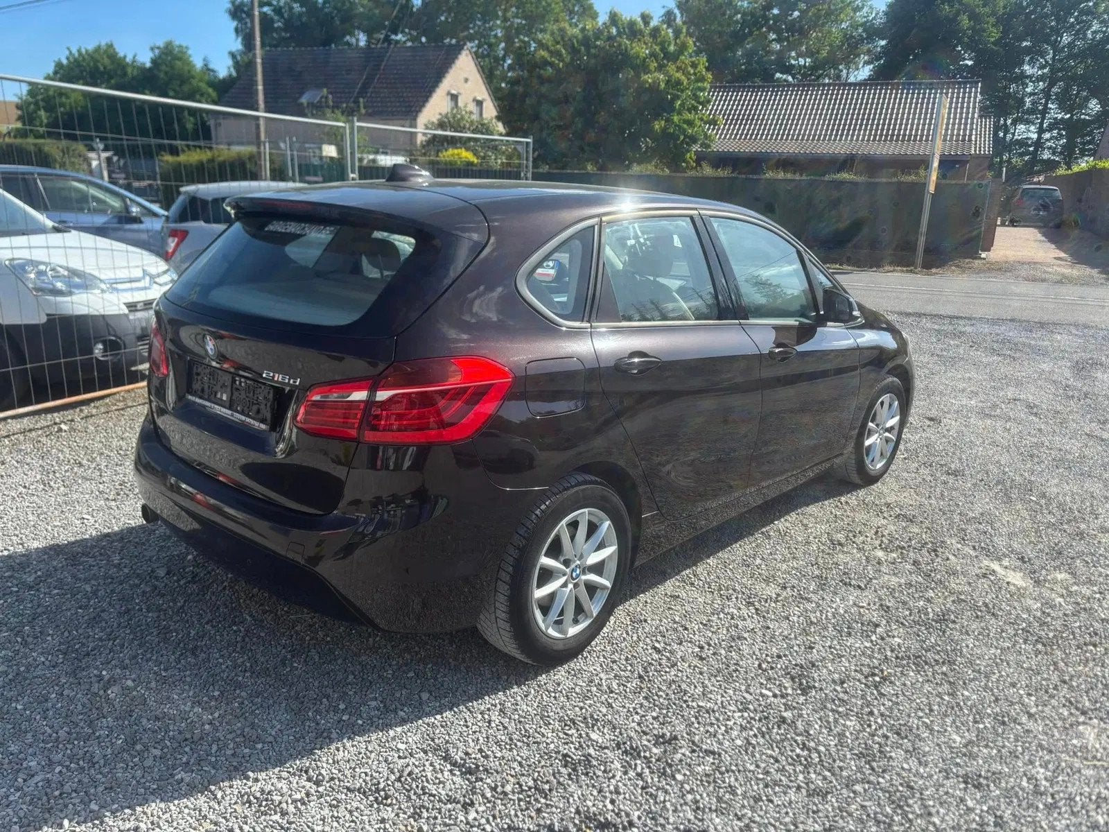 BMW 2 Serie (bj 2017), Auto's, Monovolume, Gebruikt, Bruin, 116 pk