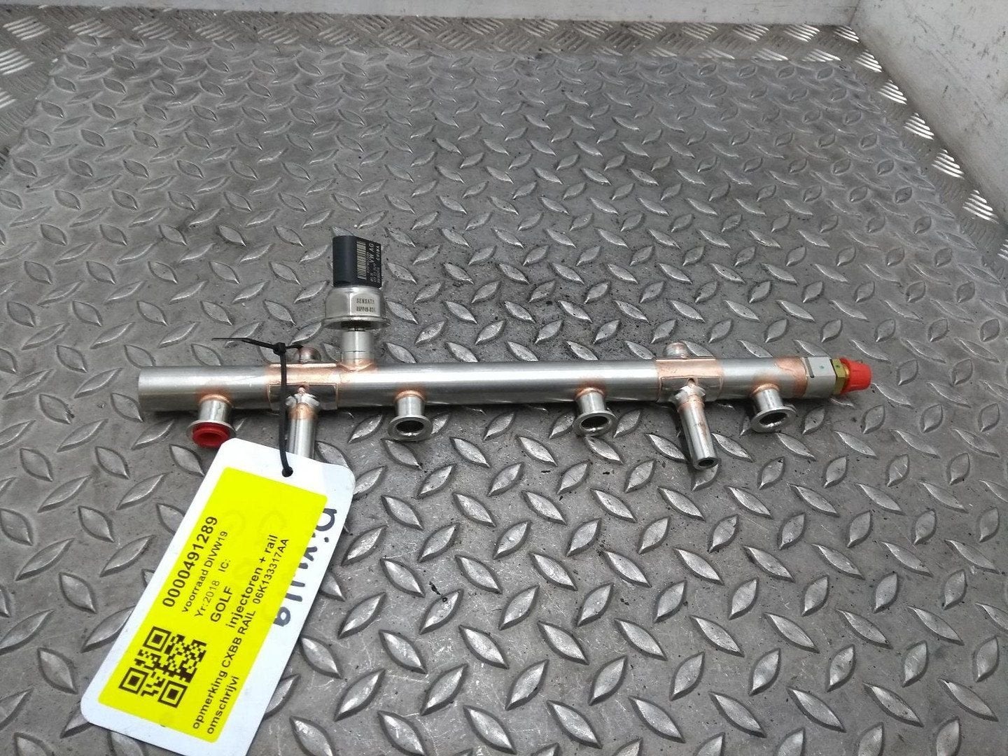 VOLKSWAGEN GOLF BRANDSTOF INJECTOR / VERSTUIVER 2018, Ophalen of Verzenden, Gebruikt, Stiba lid