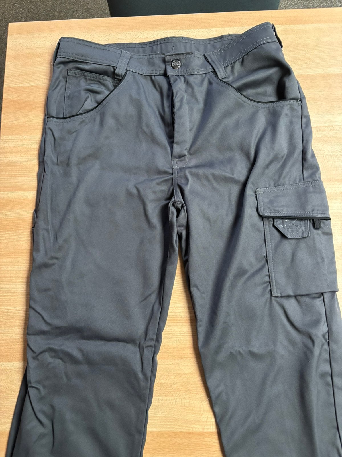 Lange werbroek. ( large ). Nieuw.   2 stuks, Ophalen of Verzenden, Zo goed als nieuw, Maat 52/54 (L), Grijs