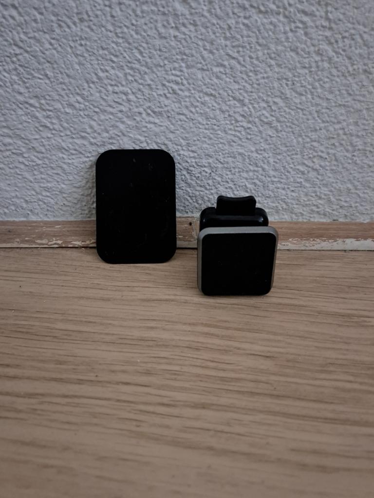 Support de voiture magnétique pour smartphone, Télécoms, Supports de téléphone, Utilisé, Voiture, Enlèvement