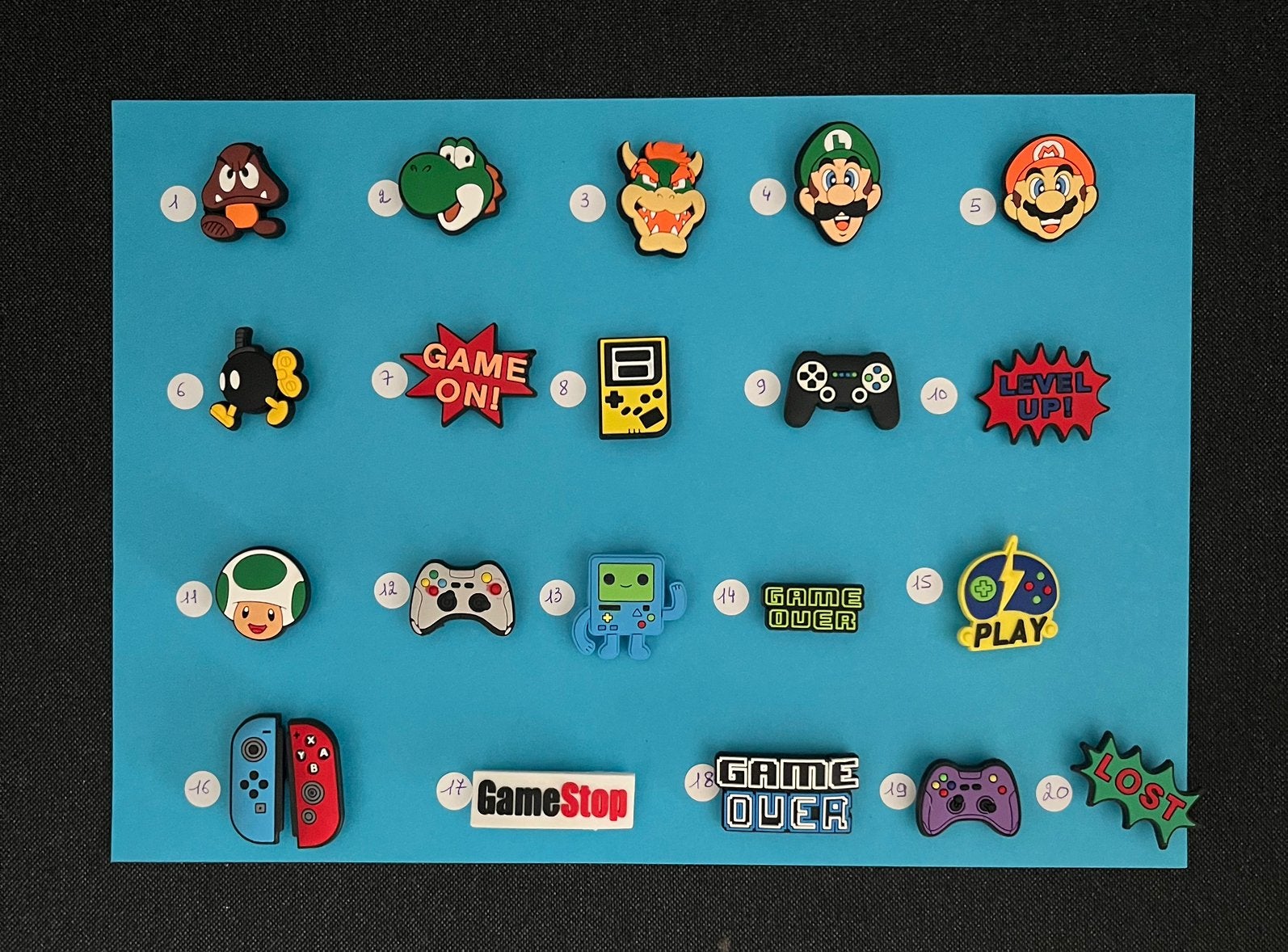 Super Mario - Gamethema - Buttons - Crocs, Collections, Enlèvement ou Envoi, Neuf, Figurine, Bouton