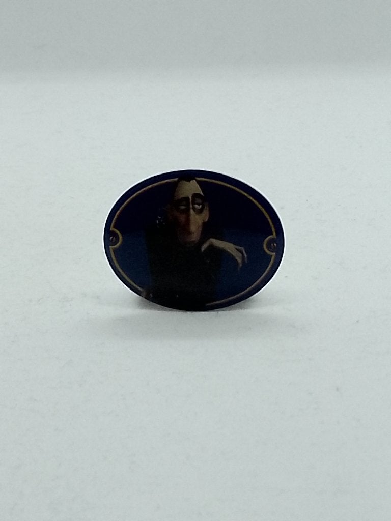 Disney Pin Ratatouille Anton Ego Nr 92 - Carrefour New Gener, Enlèvement ou Envoi, Utilisé, Autres sujets/thèmes, Insigne ou Pin's
