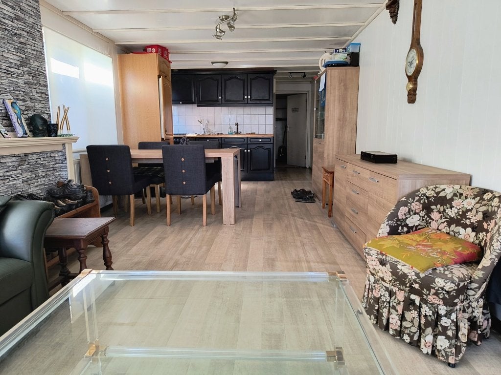 chalet aan de maas, Jusqu'à 3