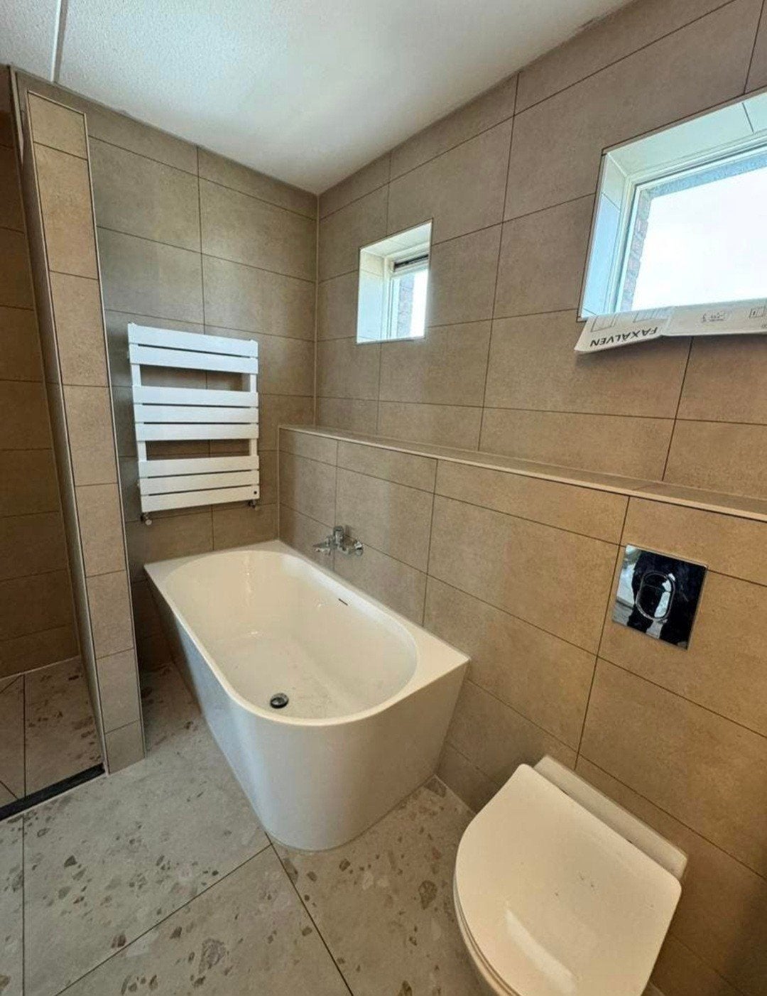 BADKAMER & TEGELWERKEN, Ophalen