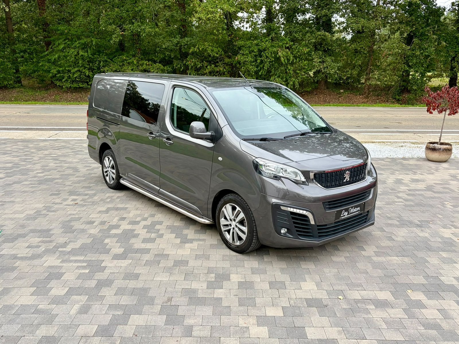 PEUGEOT EXPERT | DUBBELE CABINE | 5 ZIT, Euro 6, Entreprise, Entretenue par le concessionnaire, Diesel
