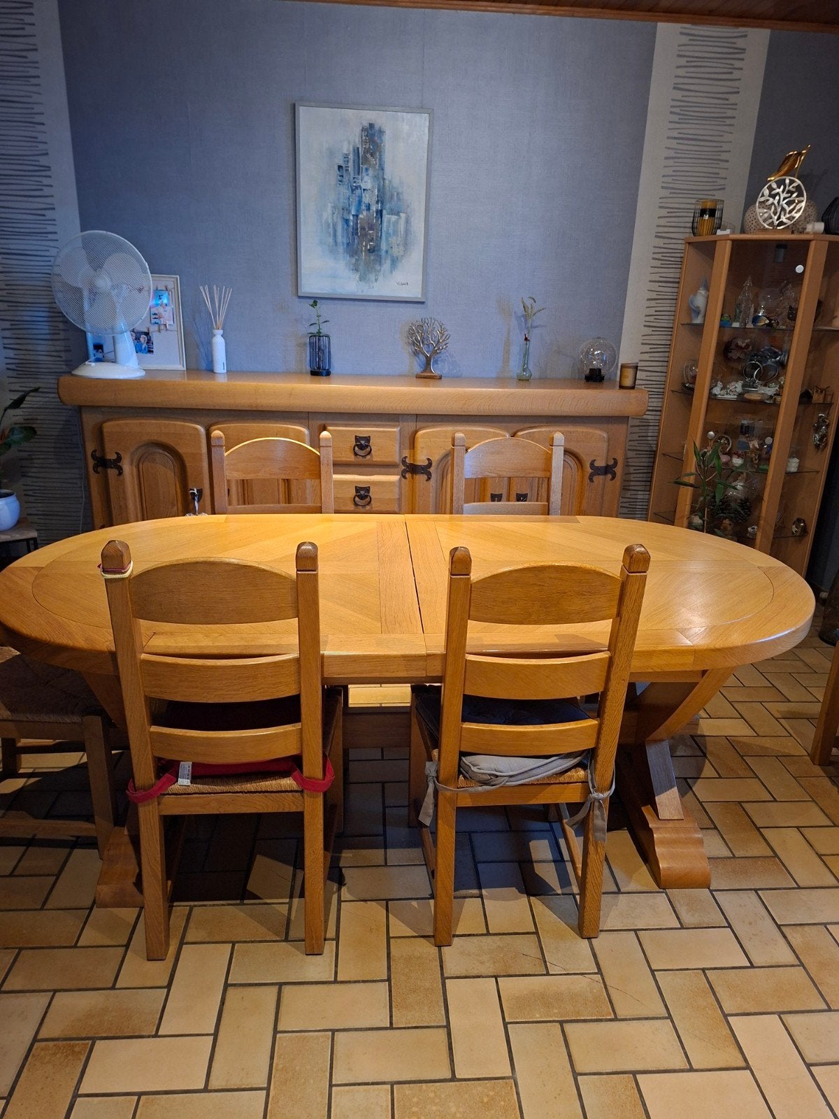 Meubles, Table  et  chaises en chêne