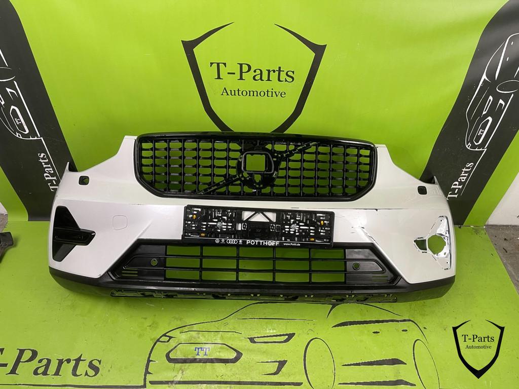 volvo XC40 voorbumper bumper grille rooster, Info@fabrikant.eu, Volvo, Bumper, Fabrikantstraat 1
1000 AA  Amsterdam