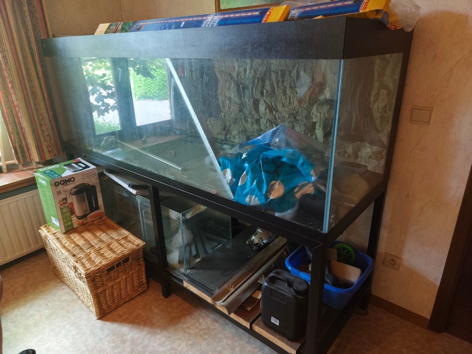 Aquarium 200x70x70 met onderstel en biofilter, Dieren en Toebehoren, Vissen | Aquaria en Toebehoren, Ophalen, Zo goed als nieuw