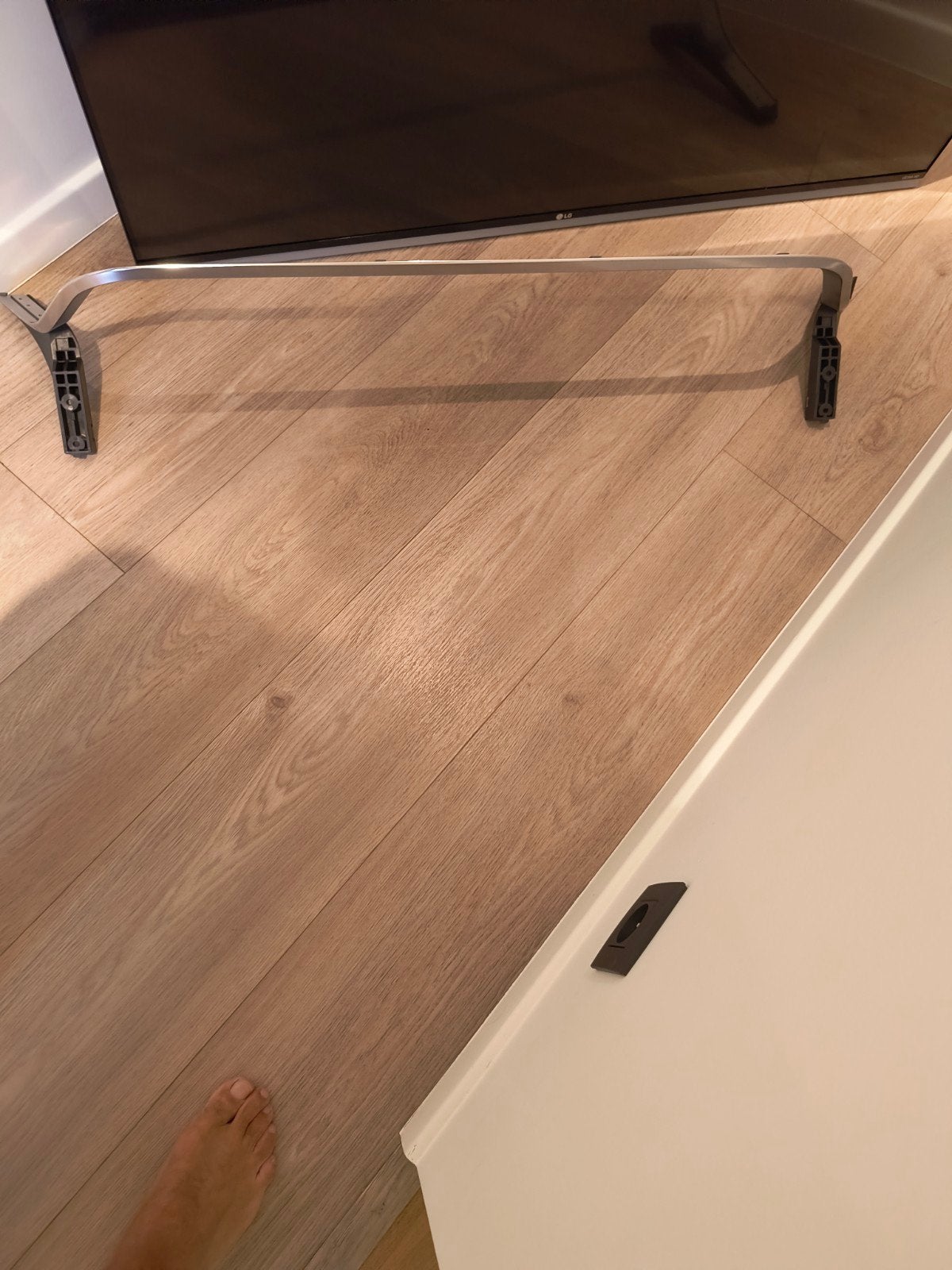 LG UHD tv, Enlèvement, LG