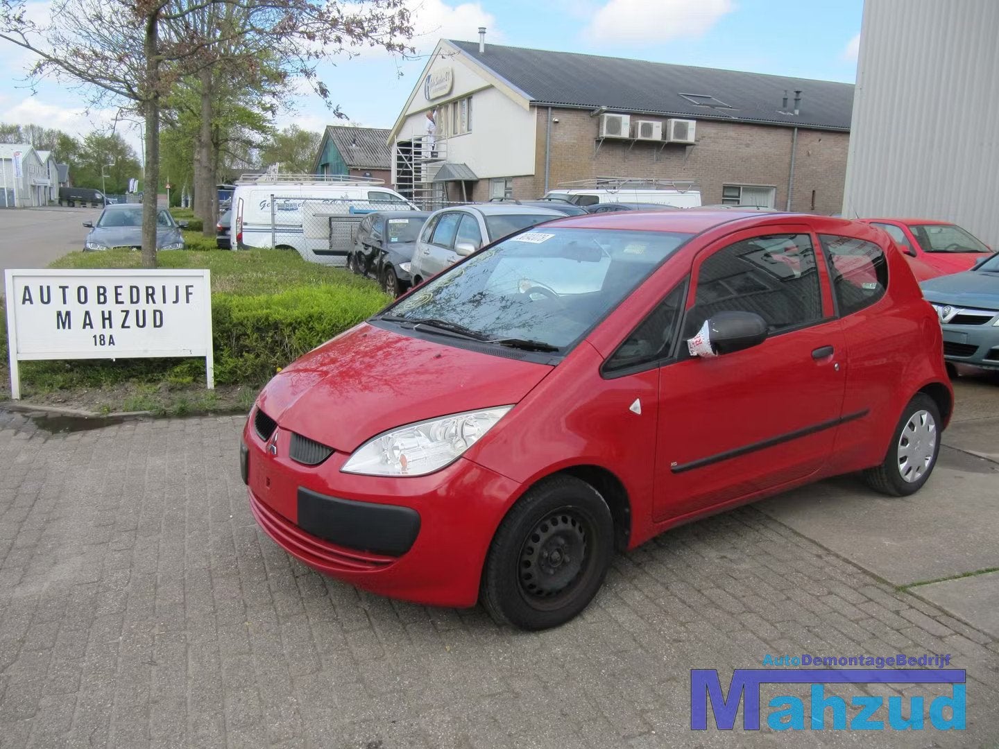 MITSUBISHI COLT 6 3 deurs compleet interieur zwart, Info@mitsubishi-motors.com, Mitsubishi Motors Corporation, Utilisé, Mitsubishi